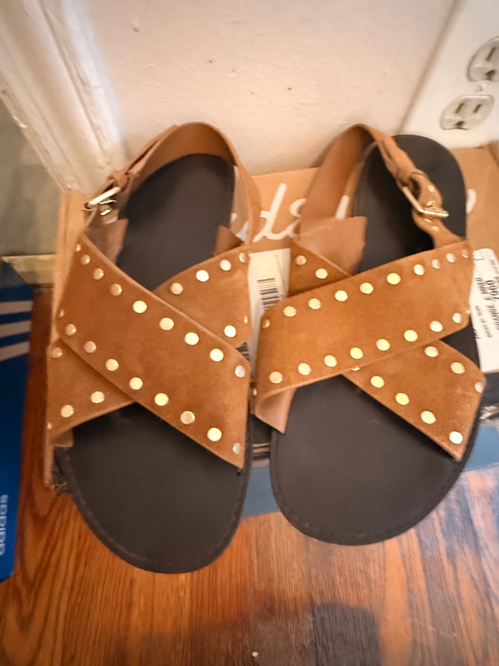 Madewell suede Studded Crisscross Tan sandals. Size 9
